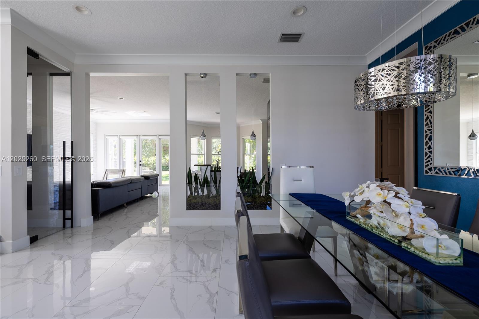 CANYON LAKES 6 - Residential Lease