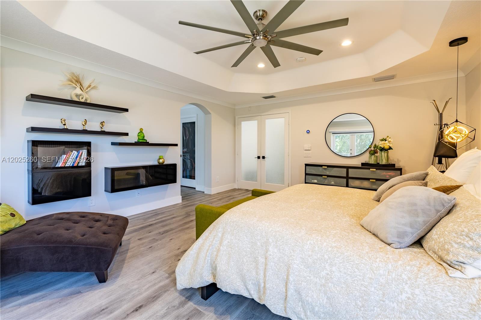 CANYON LAKES 6 - Residential Lease