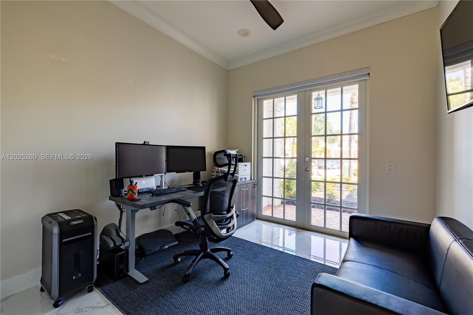 CANYON LAKES 6 - Residential Lease