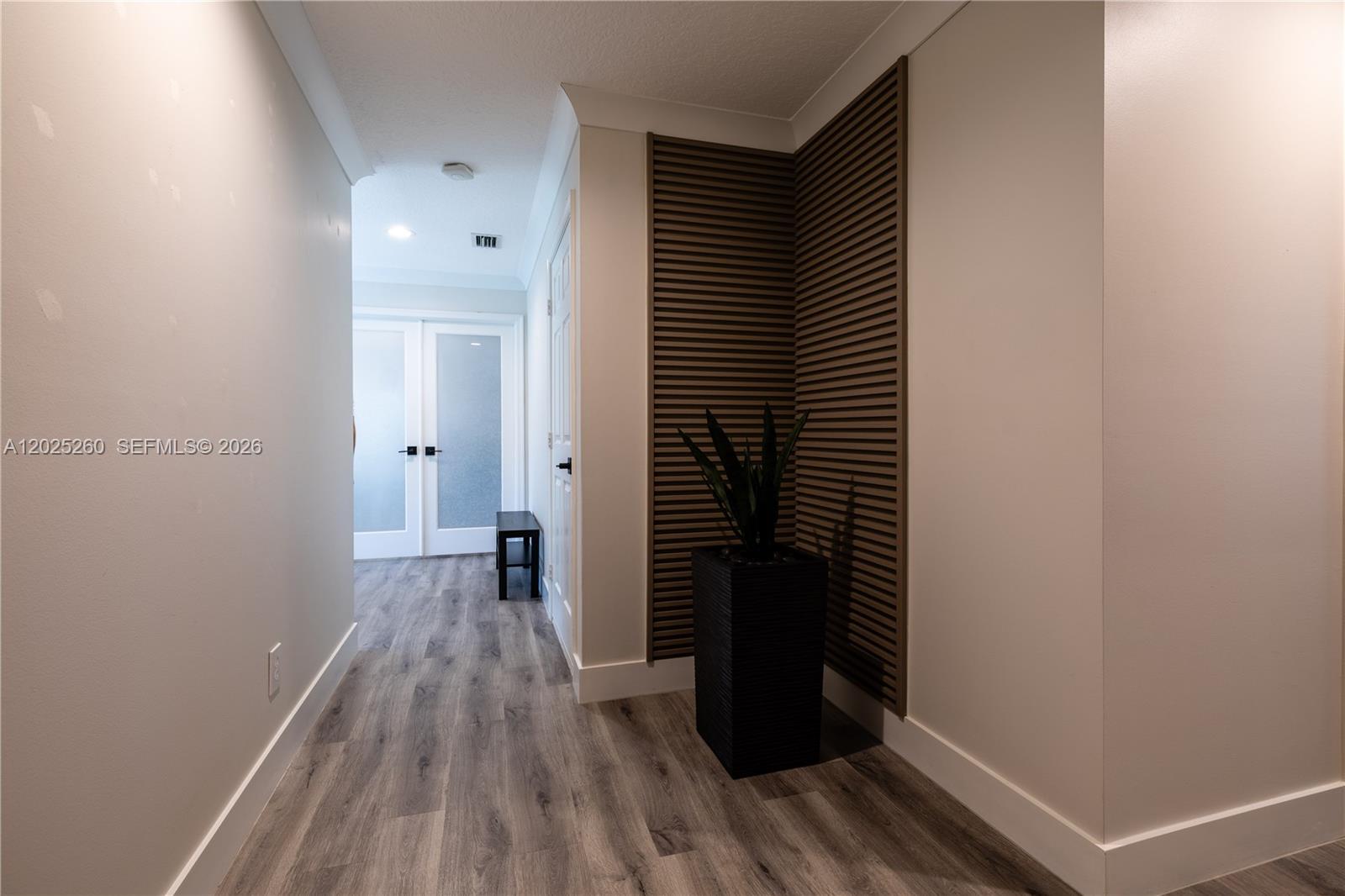 CANYON LAKES 6 - Residential Lease