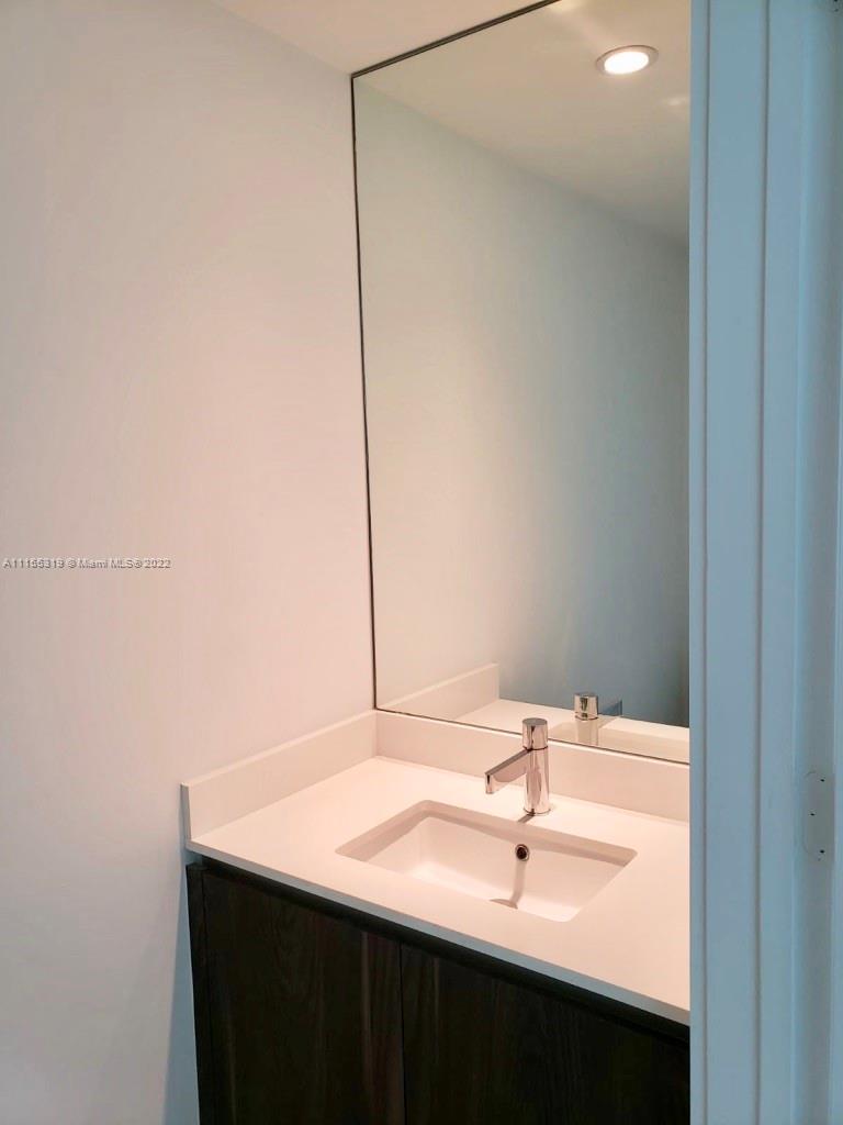 ONE PARAISO CONDO - Residential