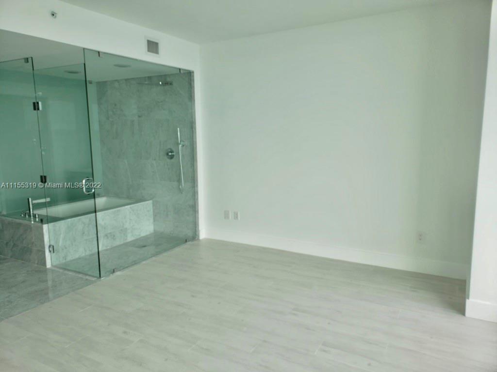 ONE PARAISO CONDO - Residential