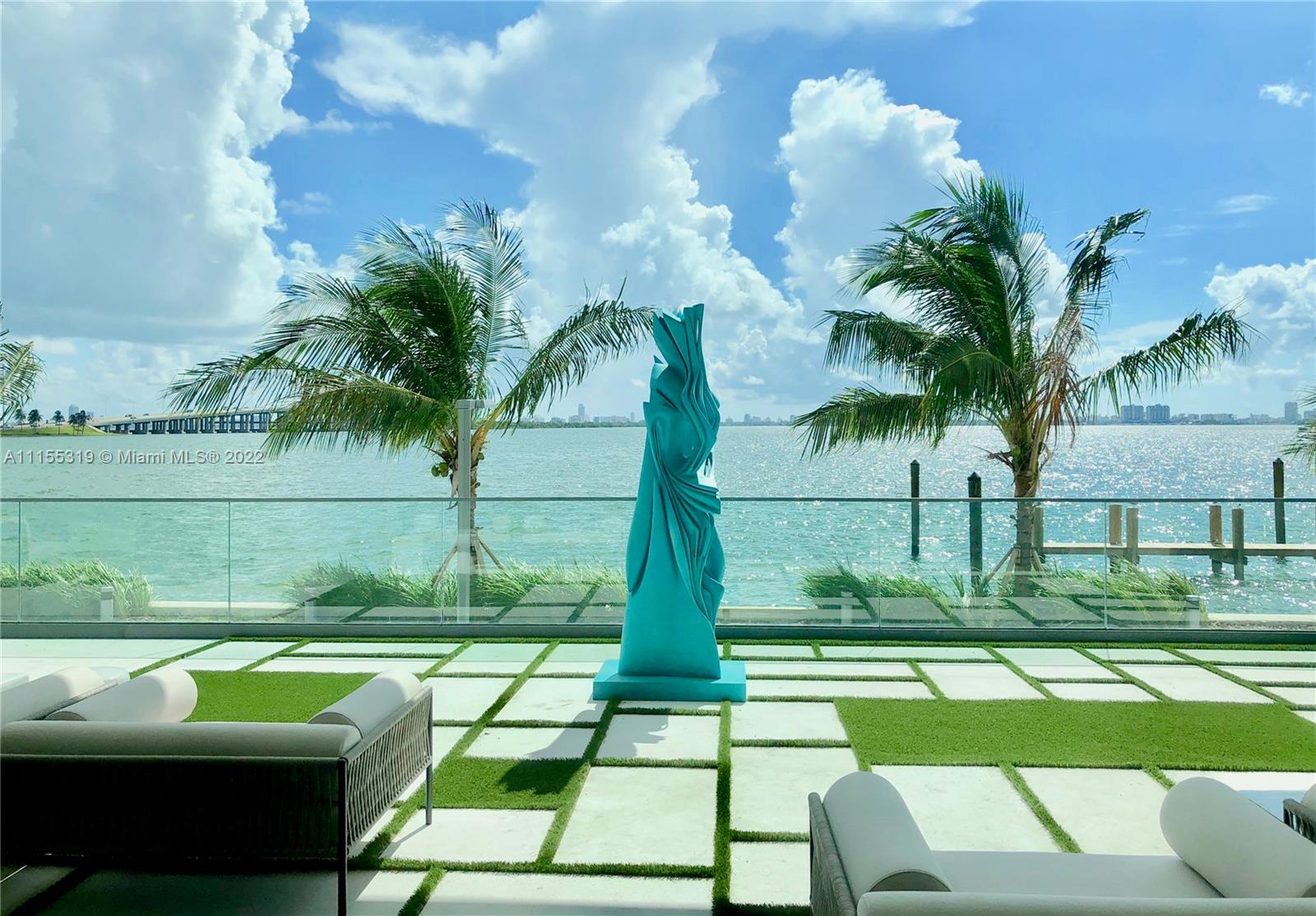 ONE PARAISO CONDO - Residential