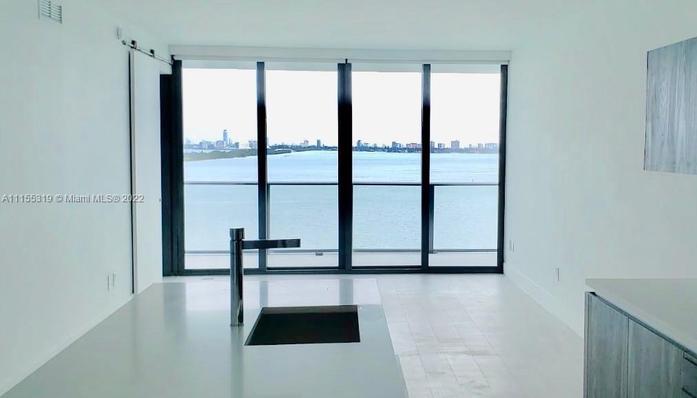 ONE PARAISO CONDO - Residential