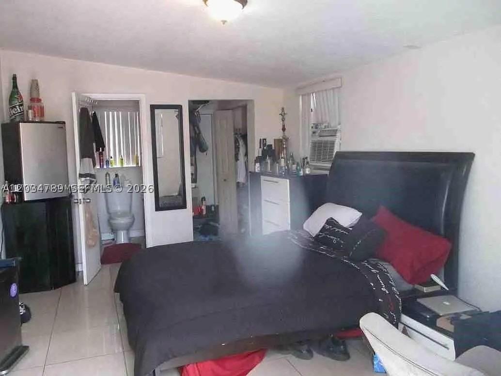 WEST BISCAYNE - Residential Income