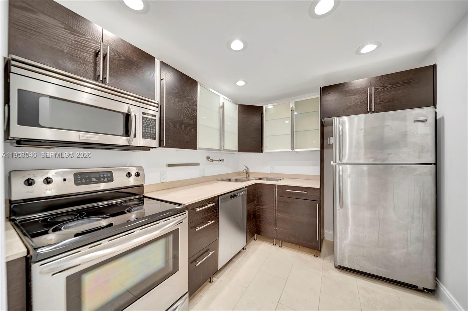 CORONADO CONDO- TOWER III - Residential