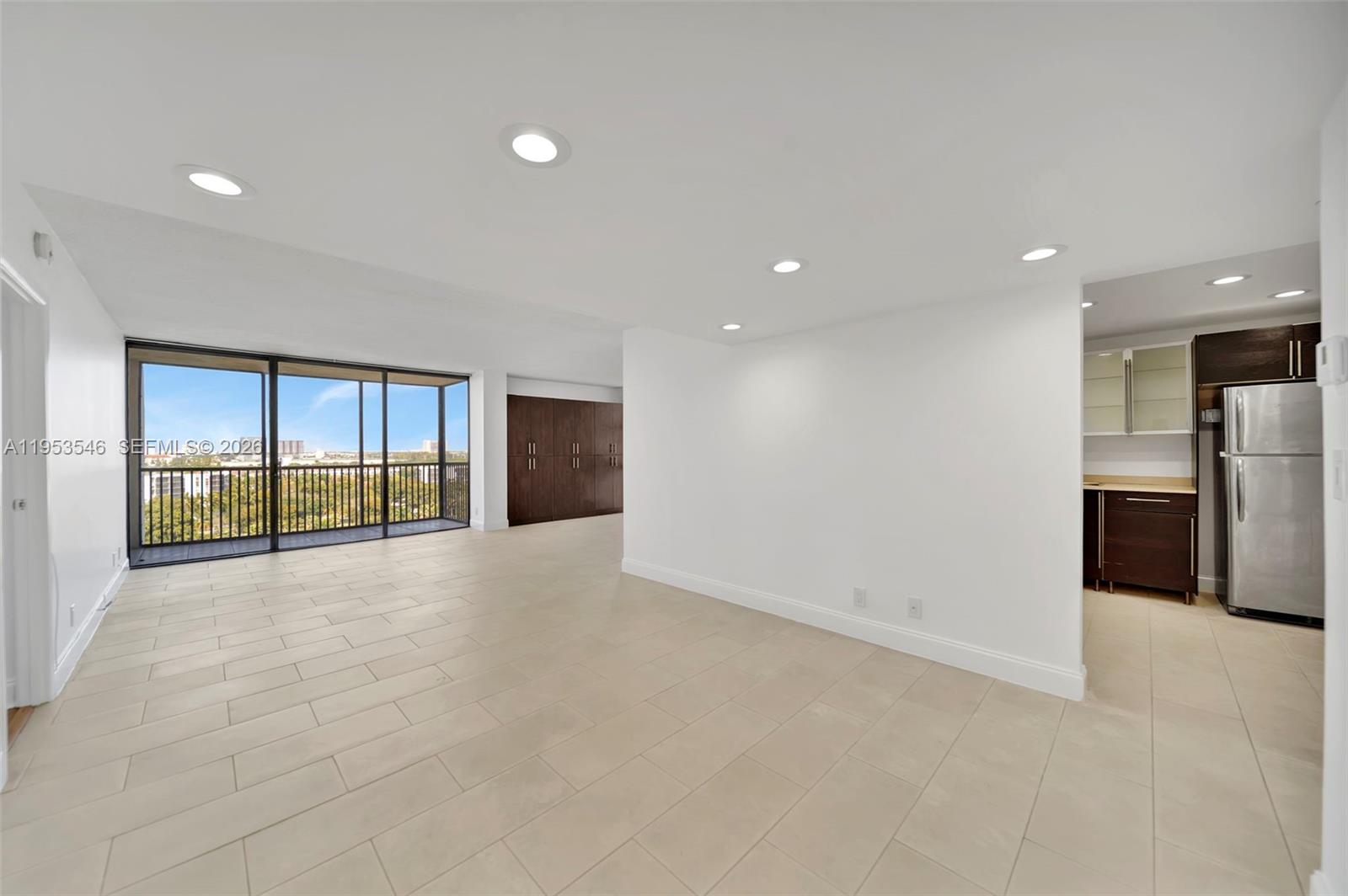 CORONADO CONDO- TOWER III - Residential