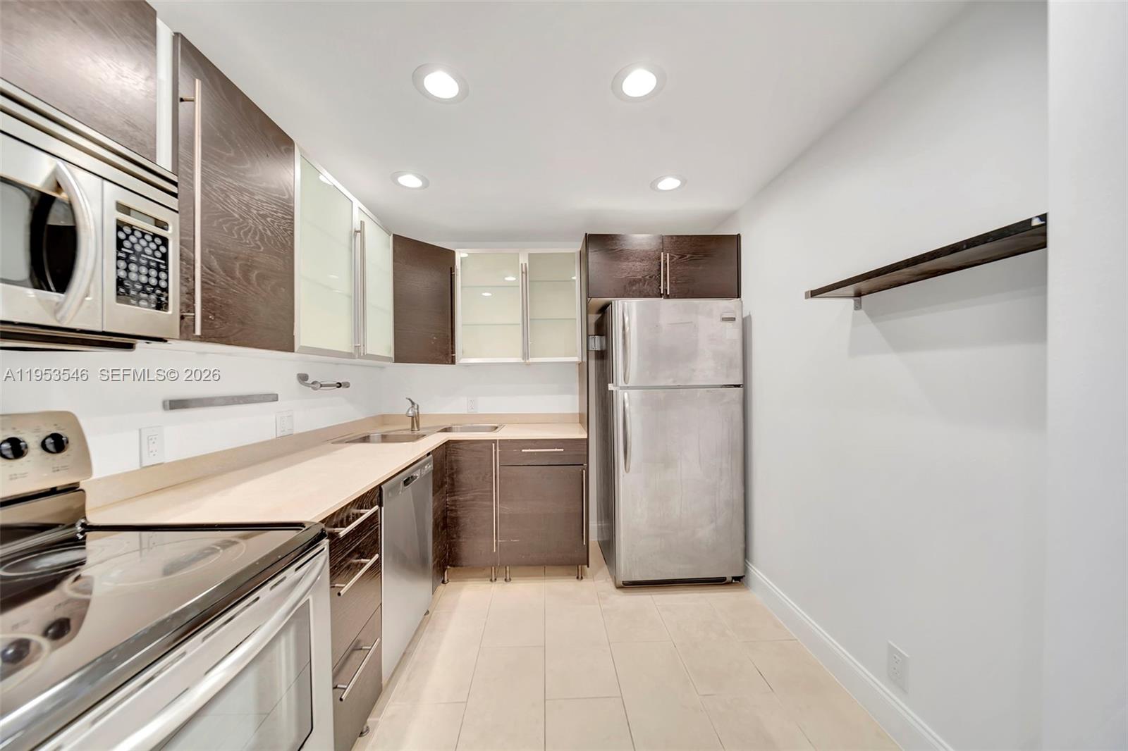 CORONADO CONDO- TOWER III - Residential