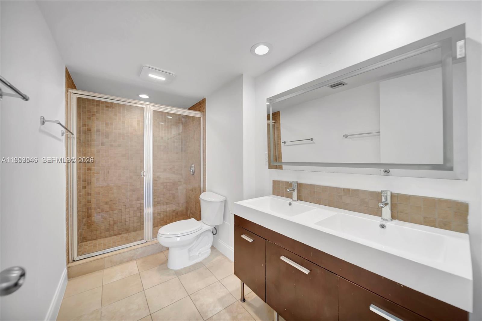CORONADO CONDO- TOWER III - Residential