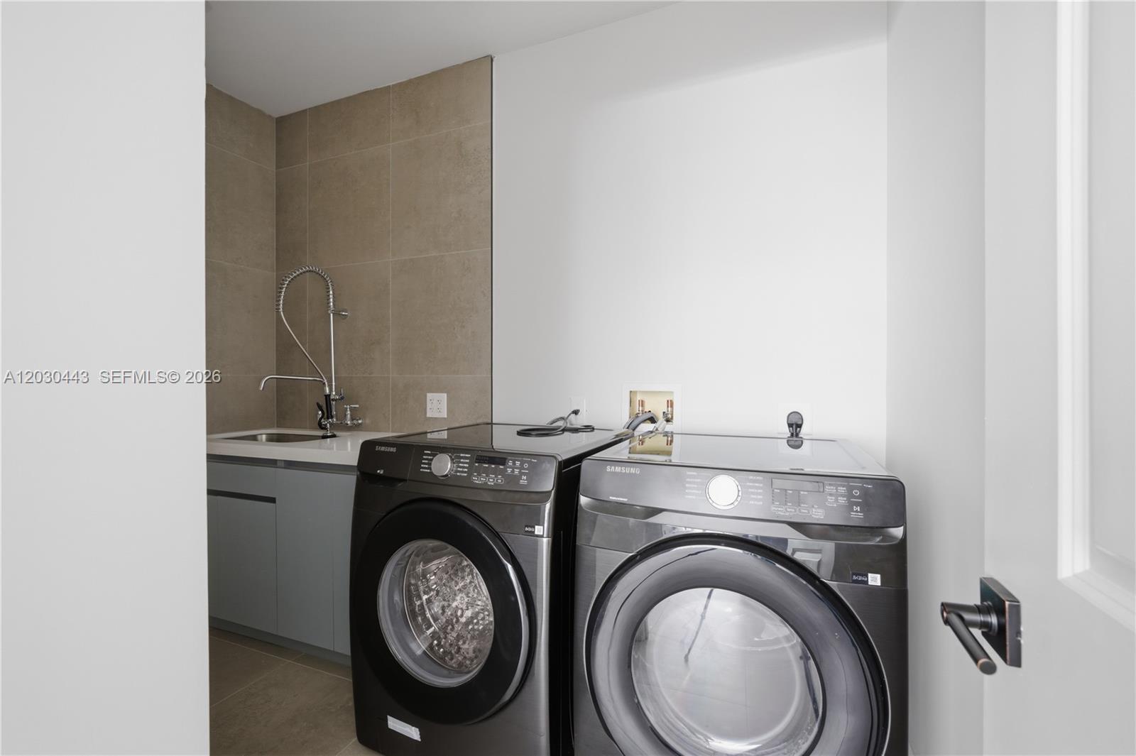 MIAMI GARDENS ESTATES SEC - Residential