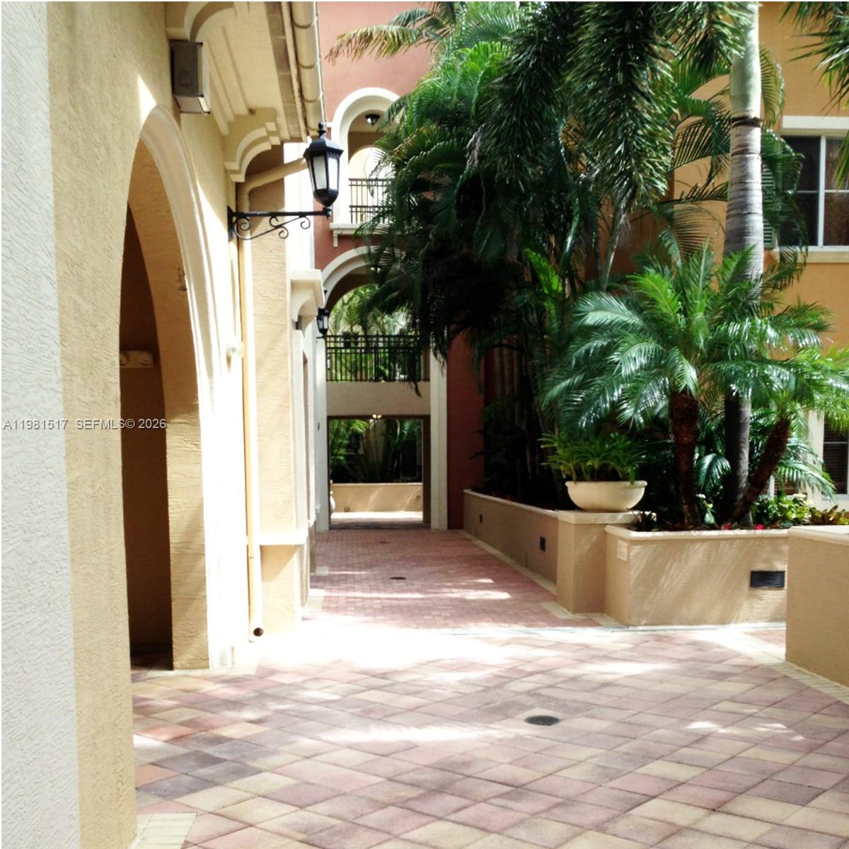 VILLA FLORA CONDO - Residential