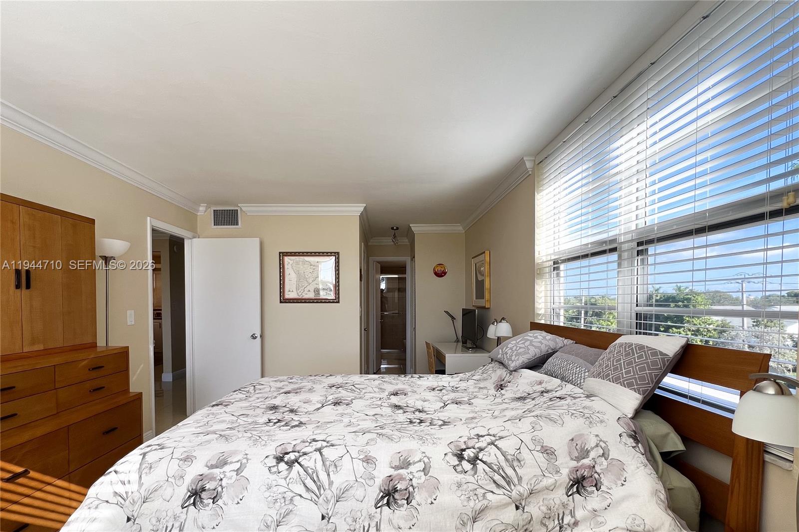 HOLLYBROOK GOLF AND - Residential