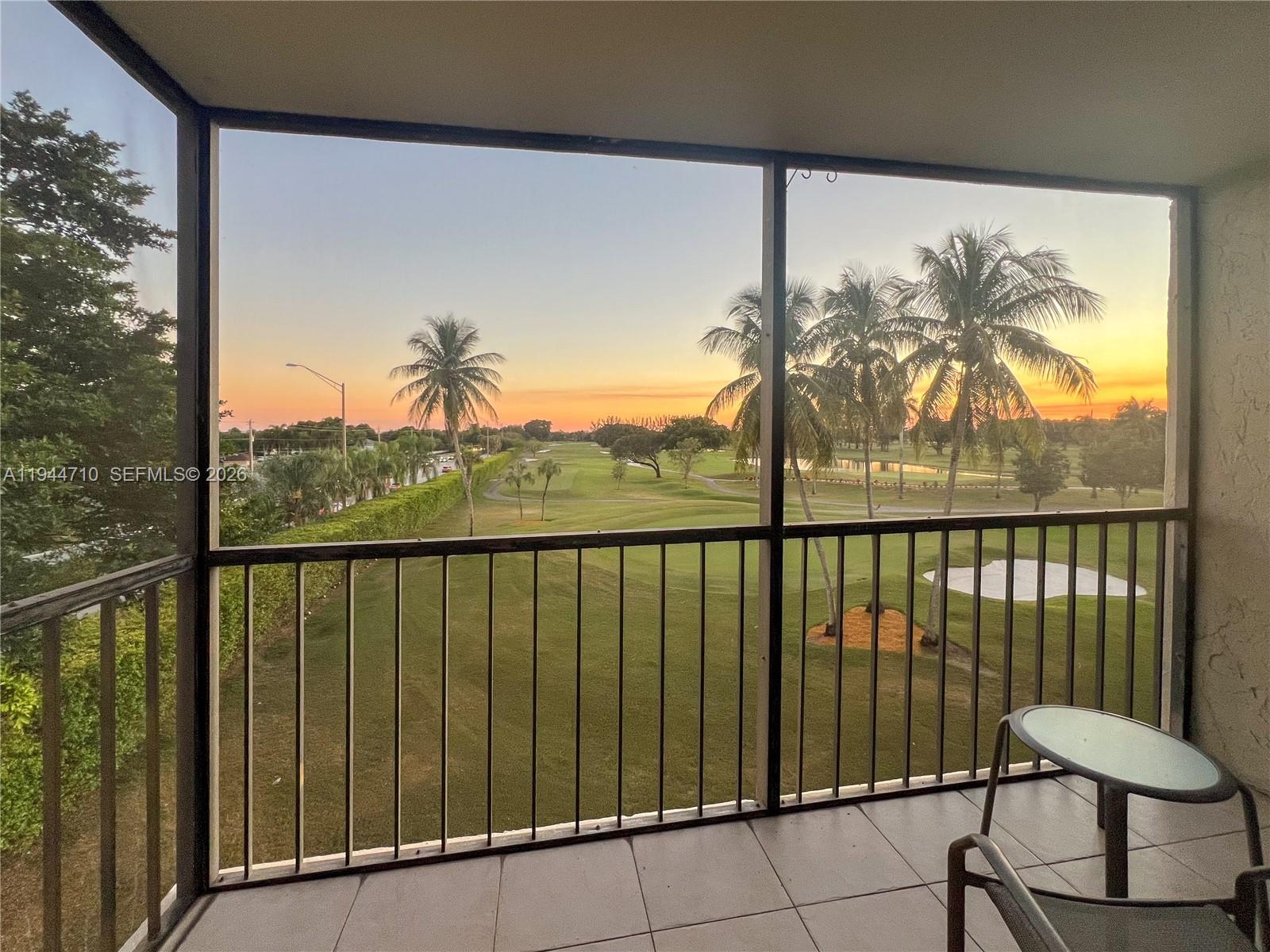 HOLLYBROOK GOLF AND - Residential