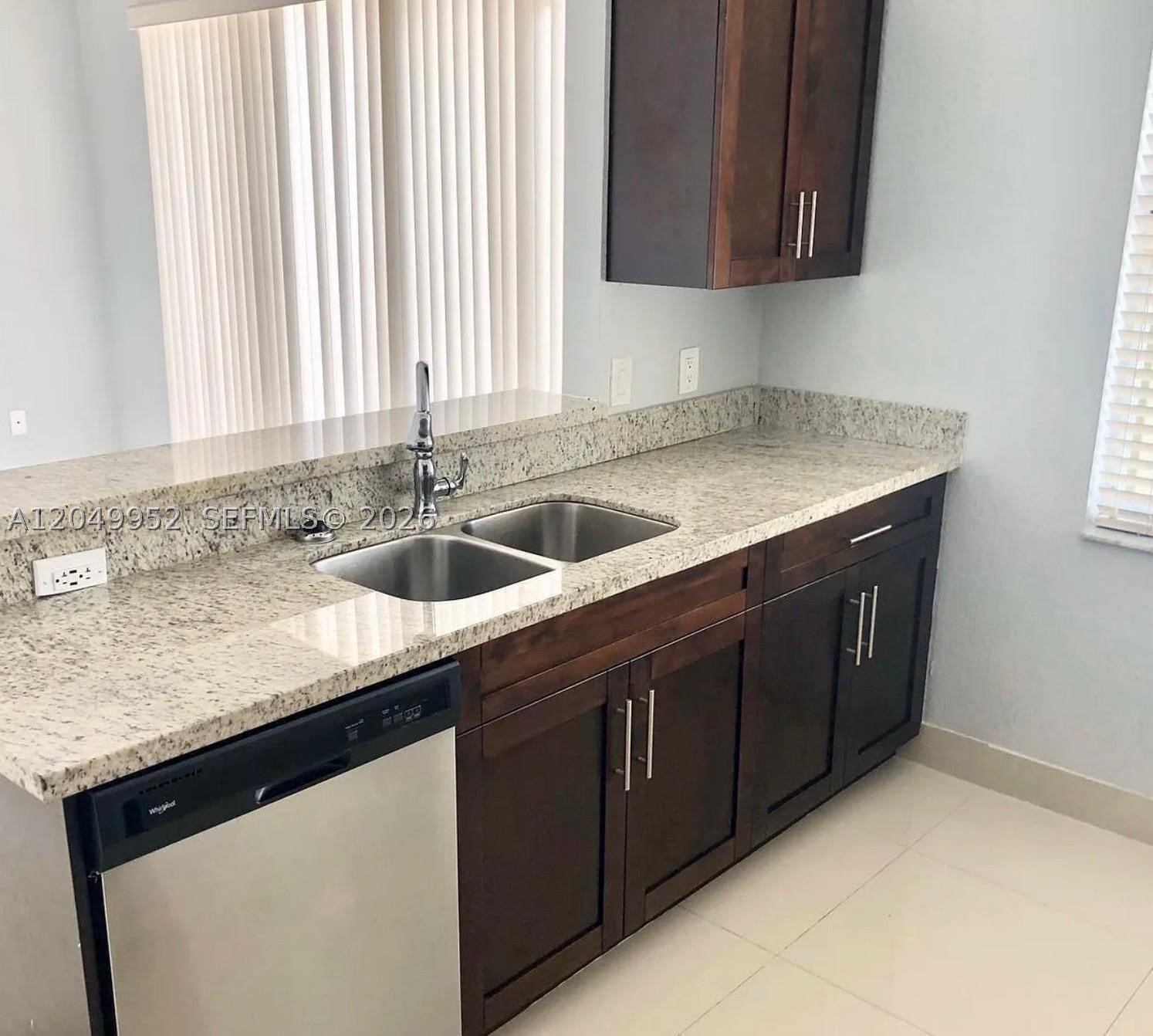 FLORIDIAN BAY ESTATES SOU - Residential