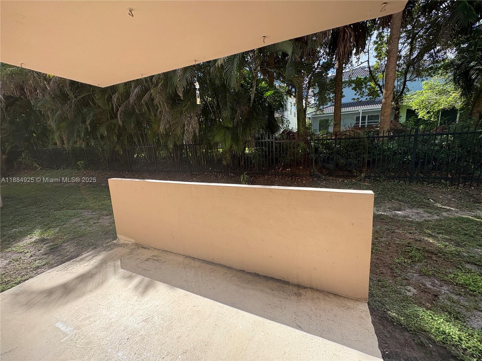 TALLWOOD WEST CONDO - Residential Lease