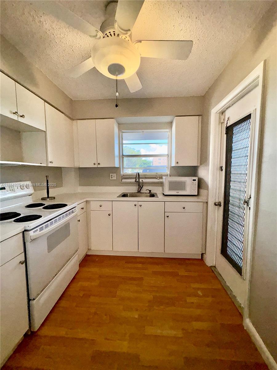 TALLWOOD WEST CONDO - Residential Lease