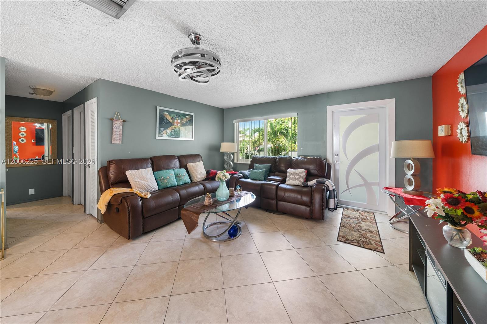 MAINLANDS OF TAMARAC LAKE - Residential