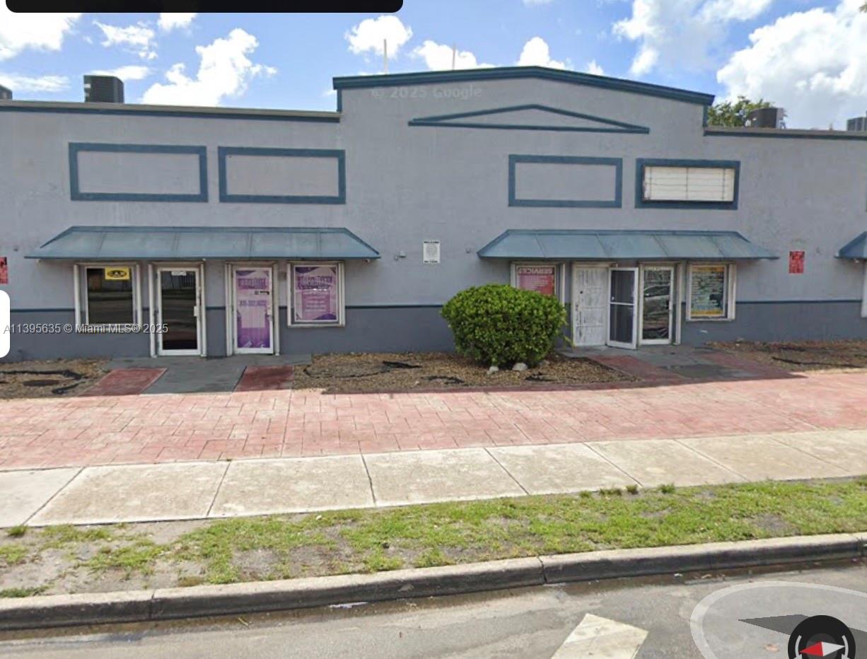 1200 sq/ft warehouse and office space. 1 bathroom on first floor. first floor has 1,000 sq. ft. second floor has 200 sq. ft. 1 parking spot included. corner unit facing i95. Move in cost is 3-5 months rent, depending on credit.