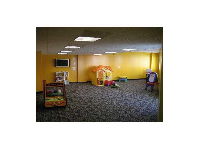 CARBONELL CONDO - Residential Lease