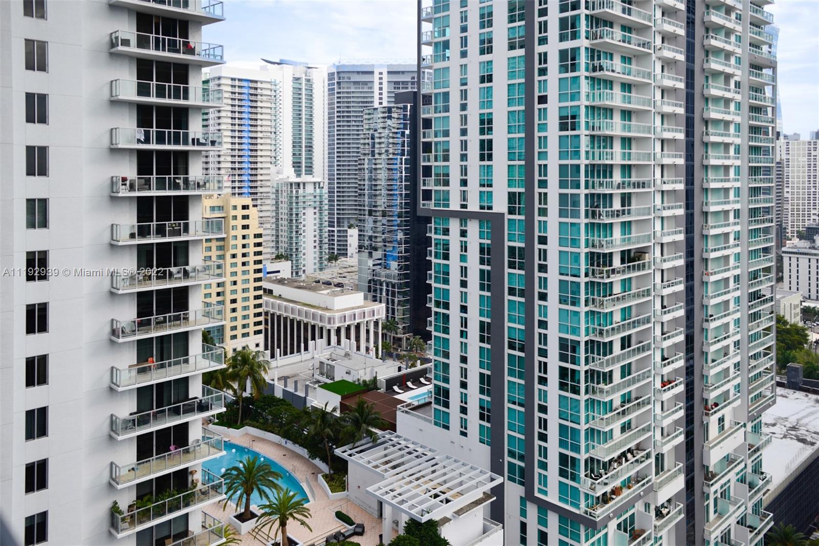 Brickell Flatiron - Residential
