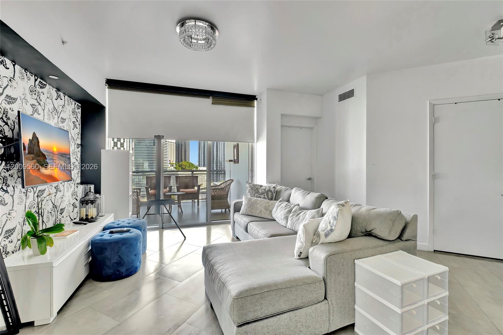 WIND CONDO - Residential