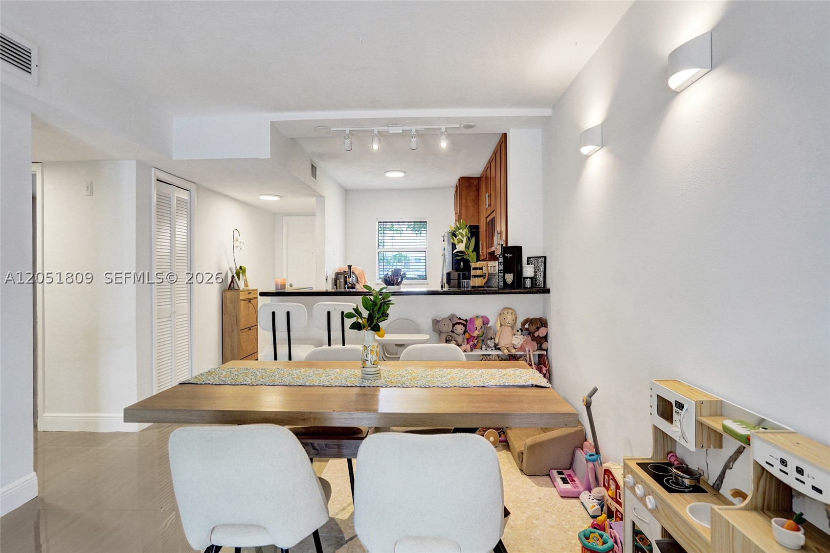 Sunwood Condo - Residential Lease