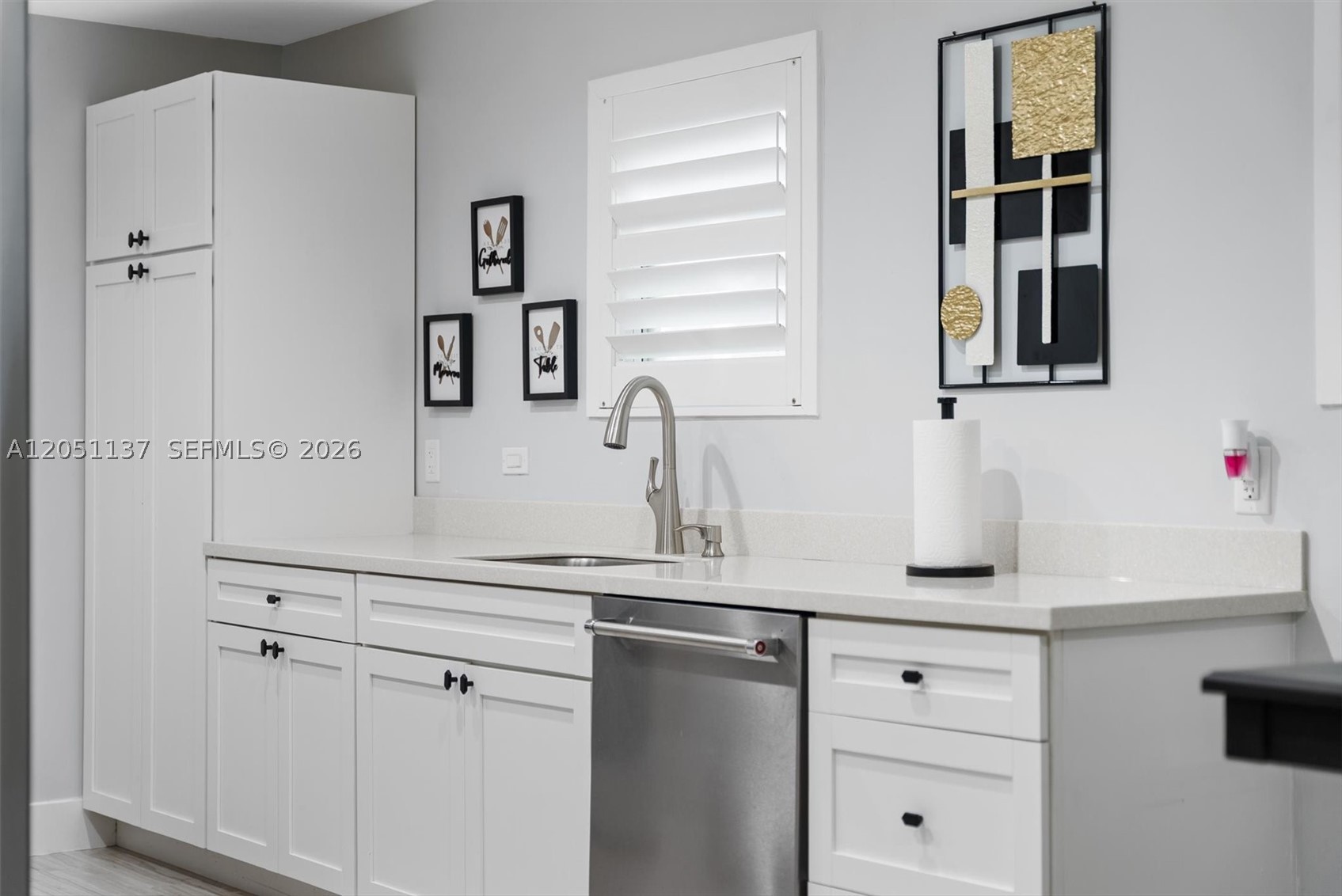 WAVERLY PLACE - Residential Lease