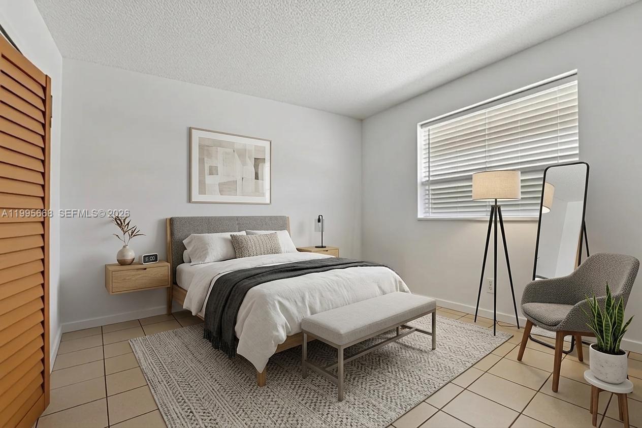 LAKEWOOD VILLAGE - Residential