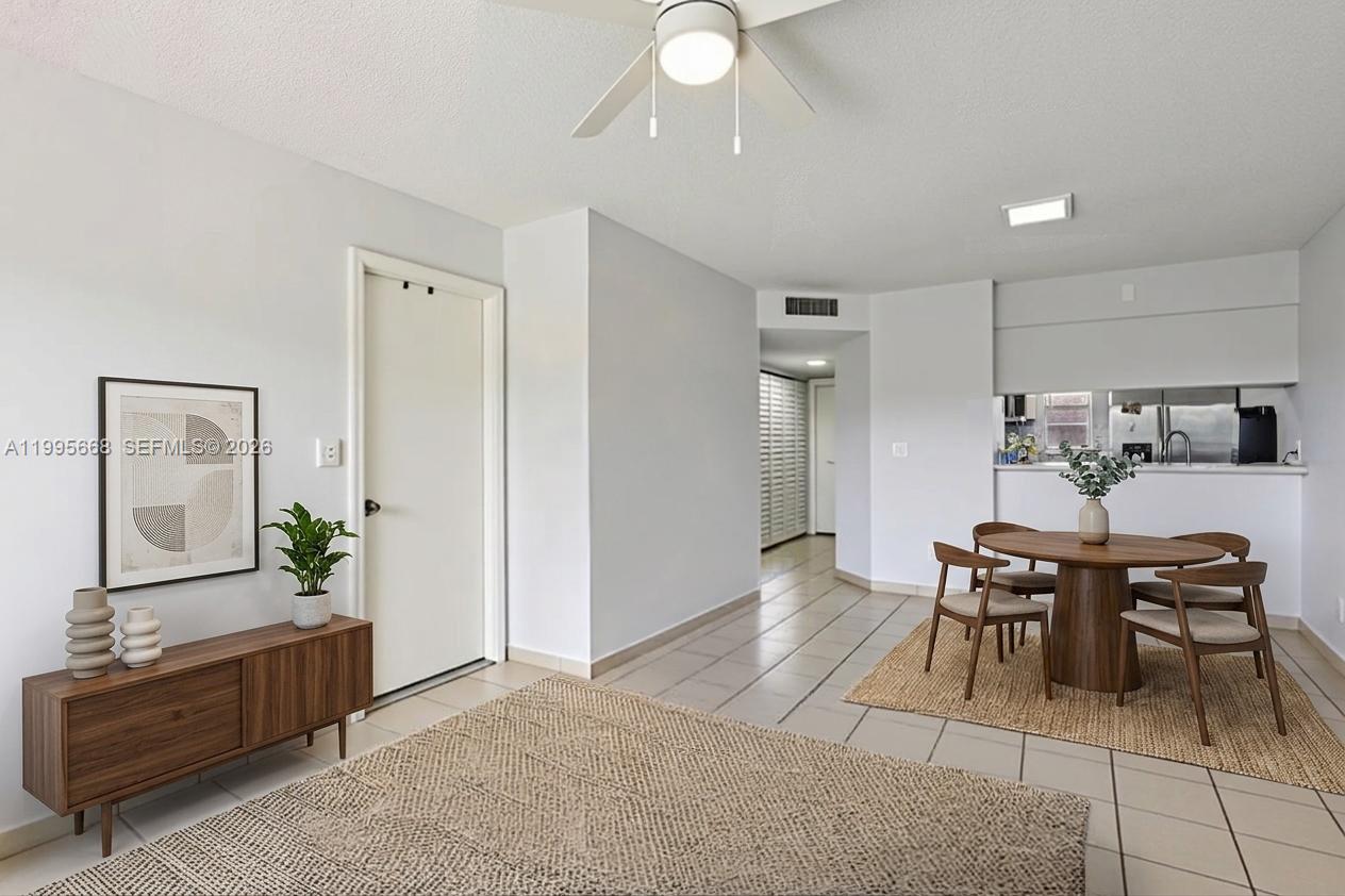 LAKEWOOD VILLAGE - Residential