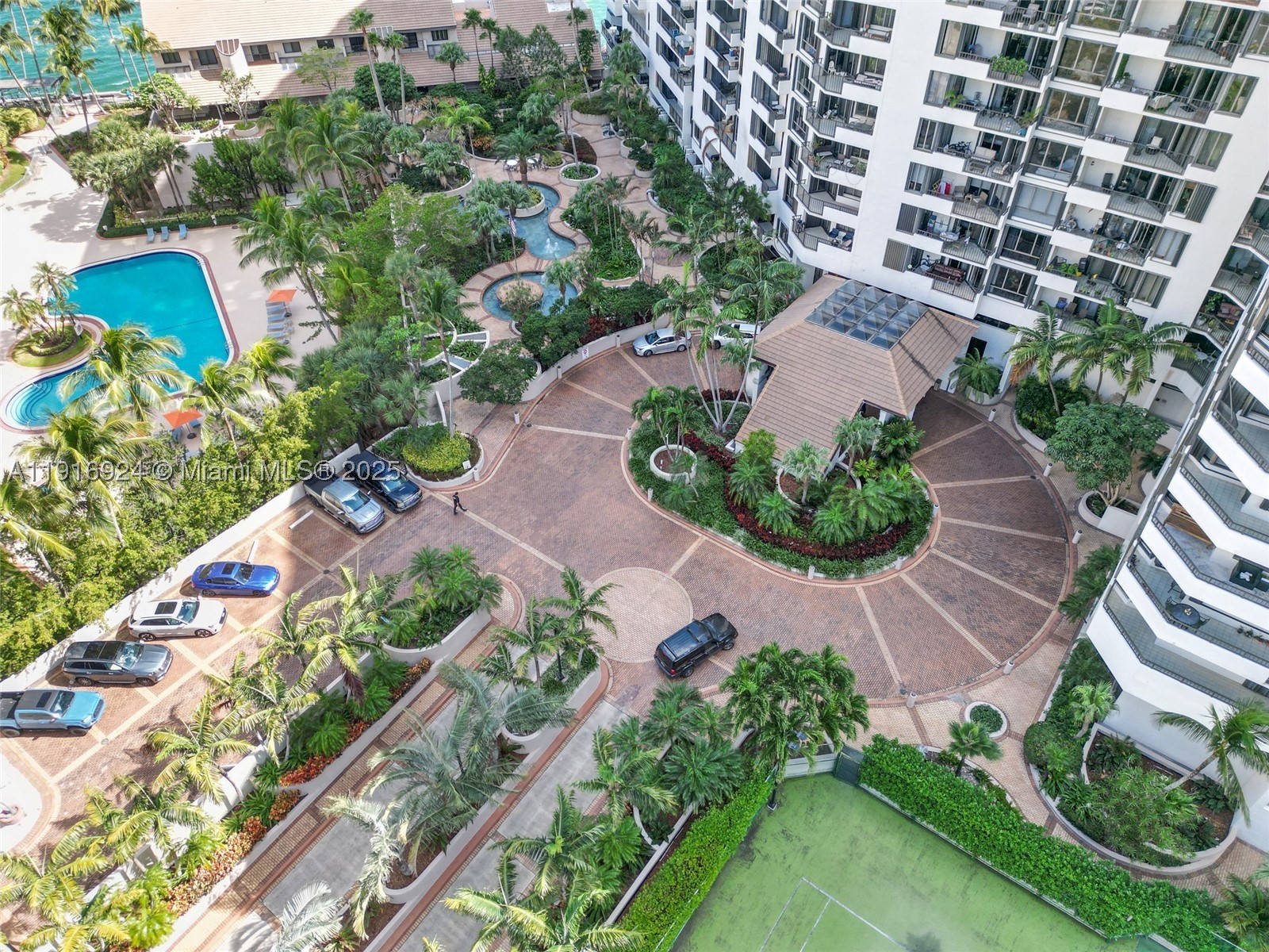 Brickell Key One - Residential