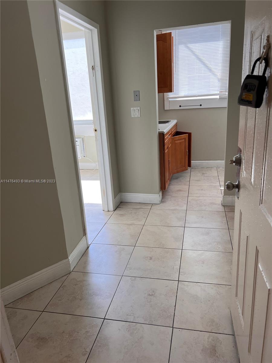 PORTLAND PLACE - Residential Lease