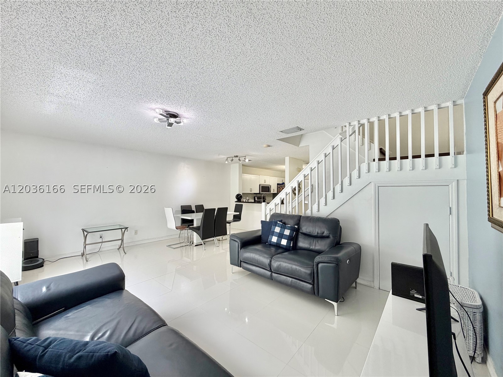 CHAPEL TRAIL II - Residential