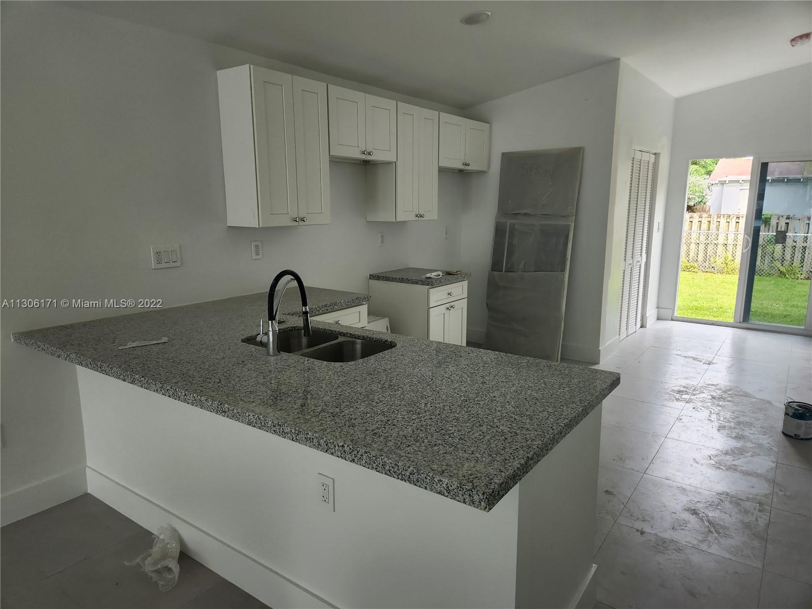 HIGH RIDGE PARK - Residential