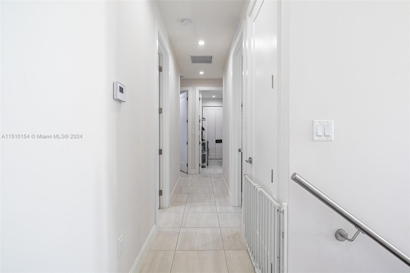 DOWNTOWN DORAL SOUTH PHAS - Residential
