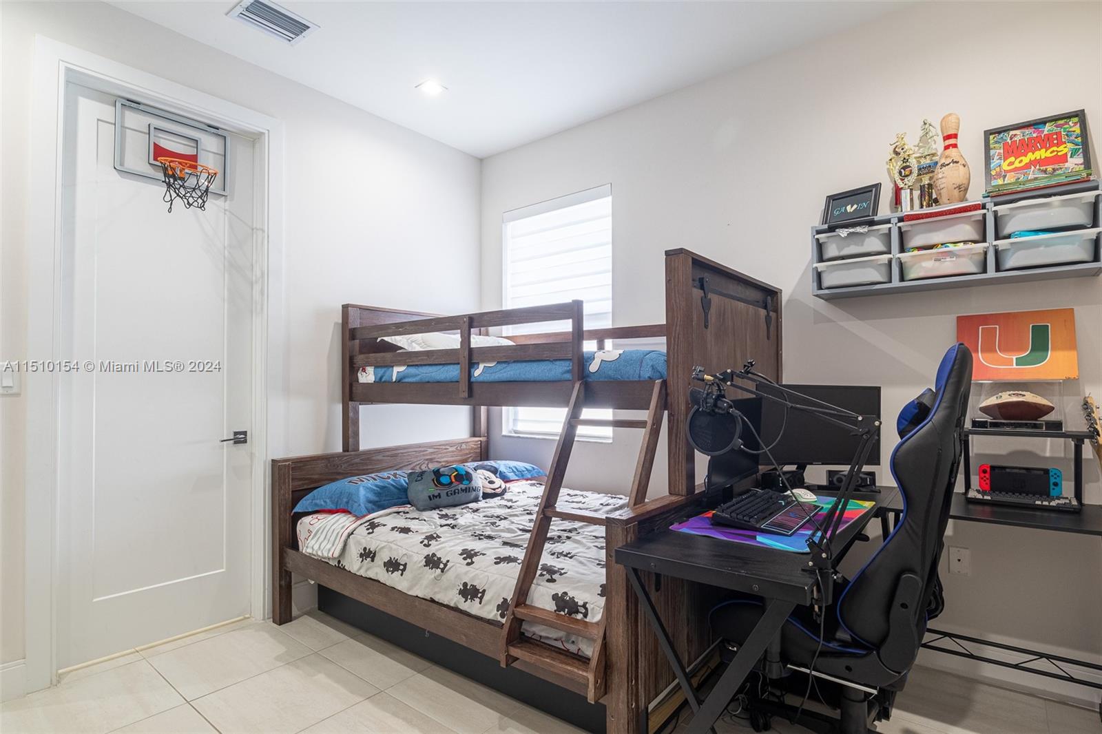 DOWNTOWN DORAL SOUTH PHAS - Residential