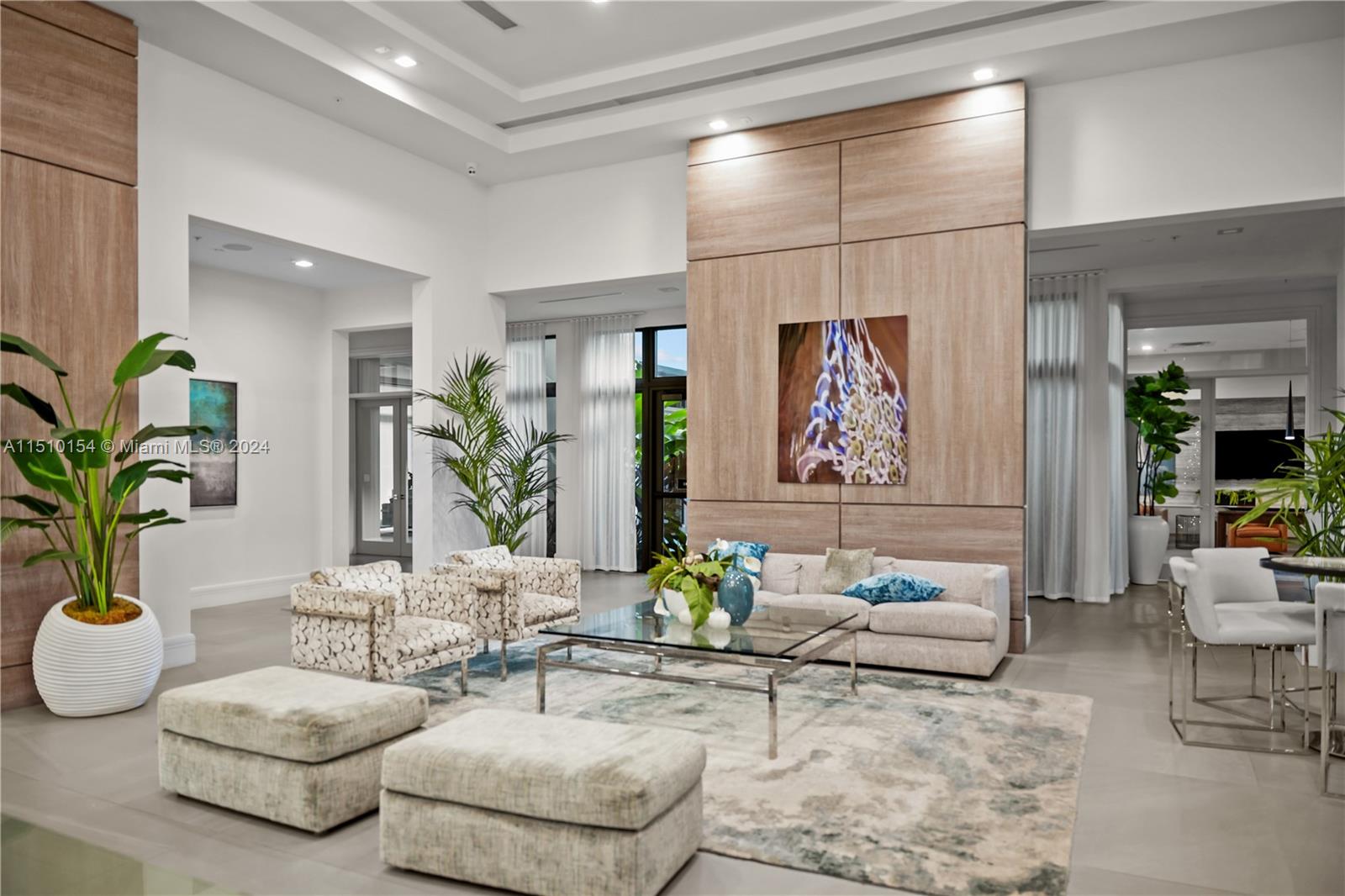 DOWNTOWN DORAL SOUTH PHAS - Residential