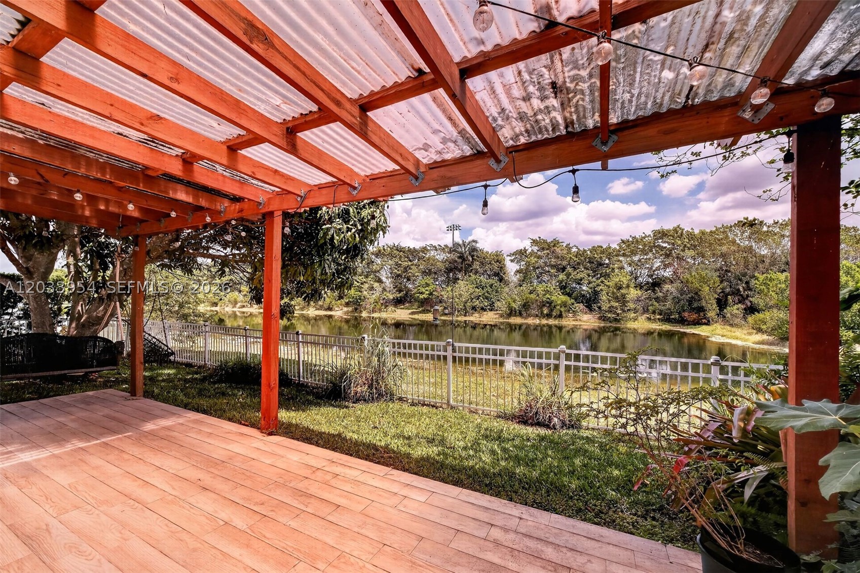PEMBROKE SPRINGS PLAT - Residential Lease