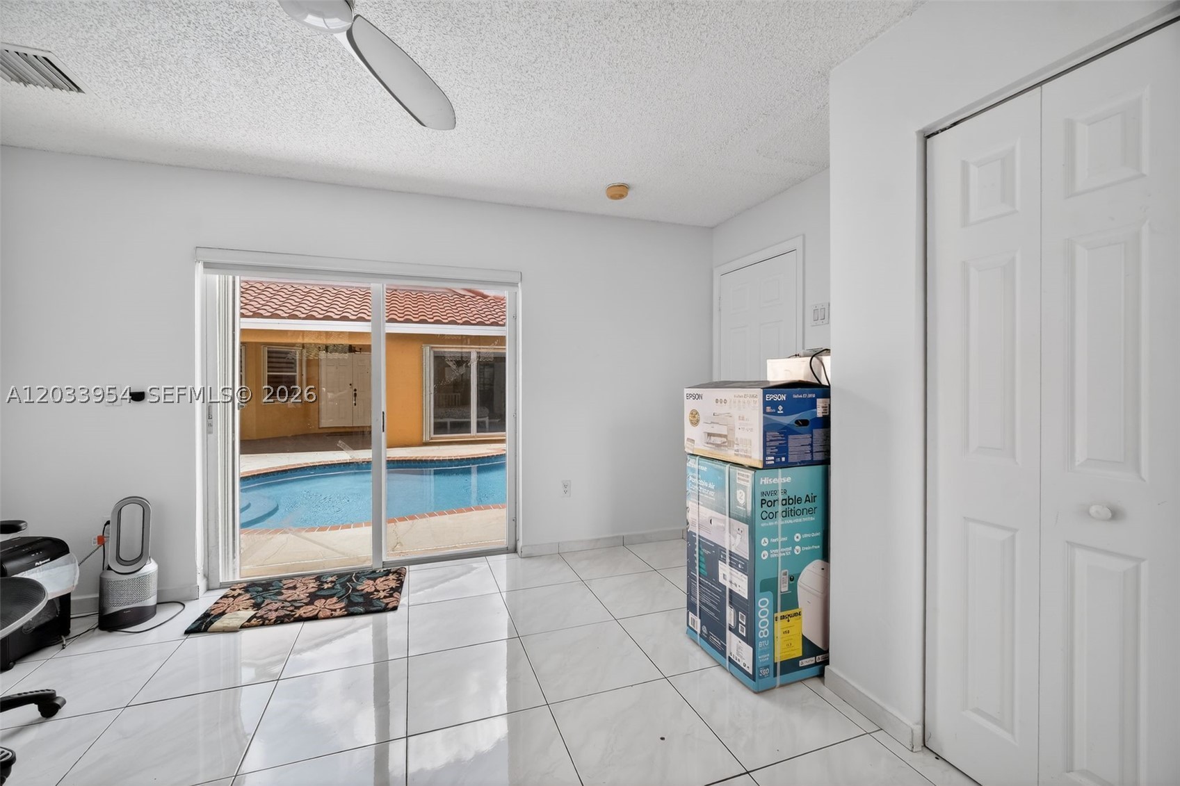 PEMBROKE SPRINGS PLAT - Residential Lease
