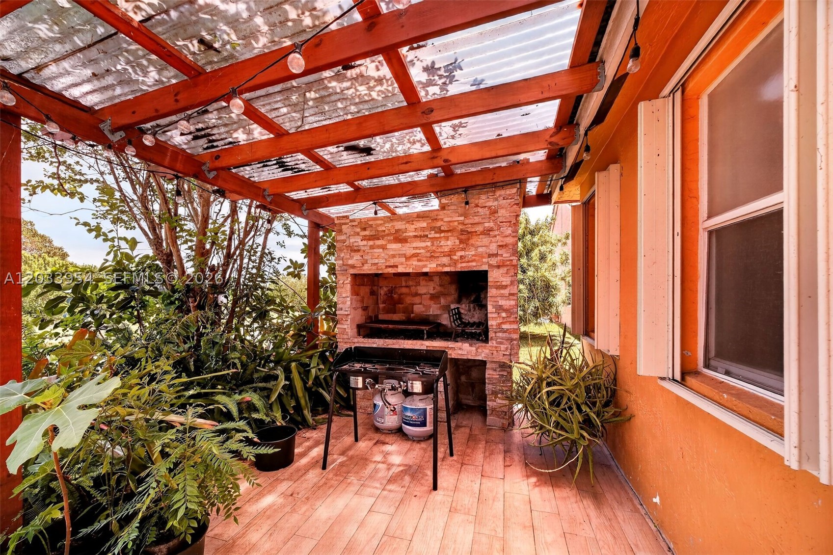 PEMBROKE SPRINGS PLAT - Residential Lease