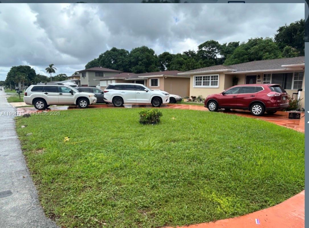 BISCAYNE GARDENS SEC F PA - Residential Lease