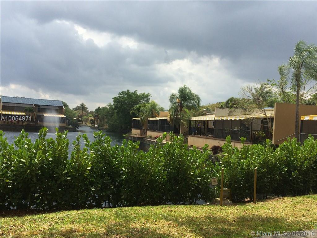 Miami Lakes Loch Lomond E - Residential Lease