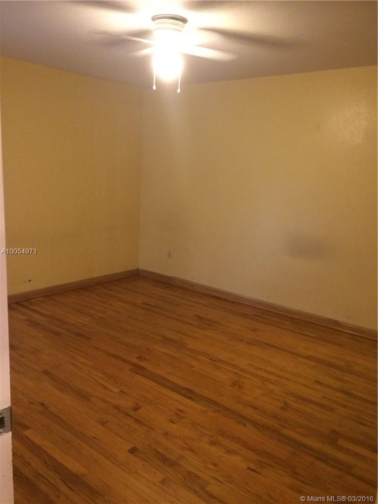 Miami Lakes Loch Lomond E - Residential Lease