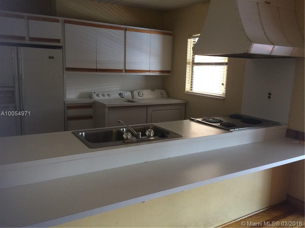 Miami Lakes Loch Lomond E - Residential Lease