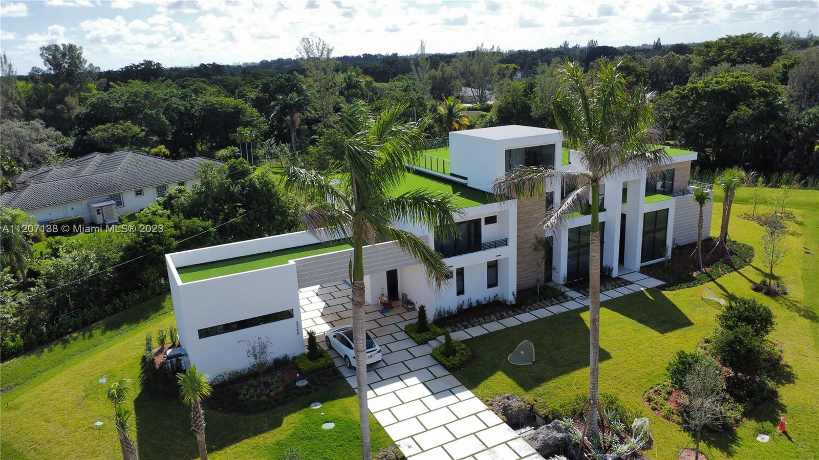 PACIFIC ACRES - Residential