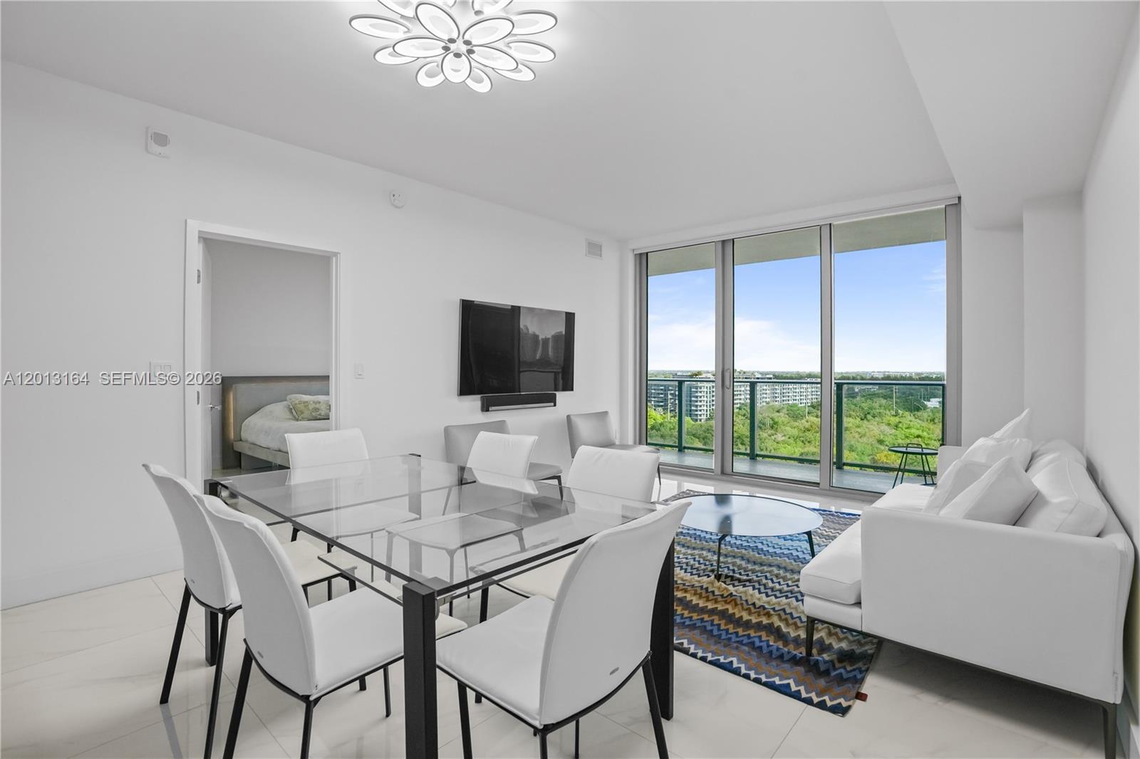 THE HARBOUR NORTH CONDO - Residential