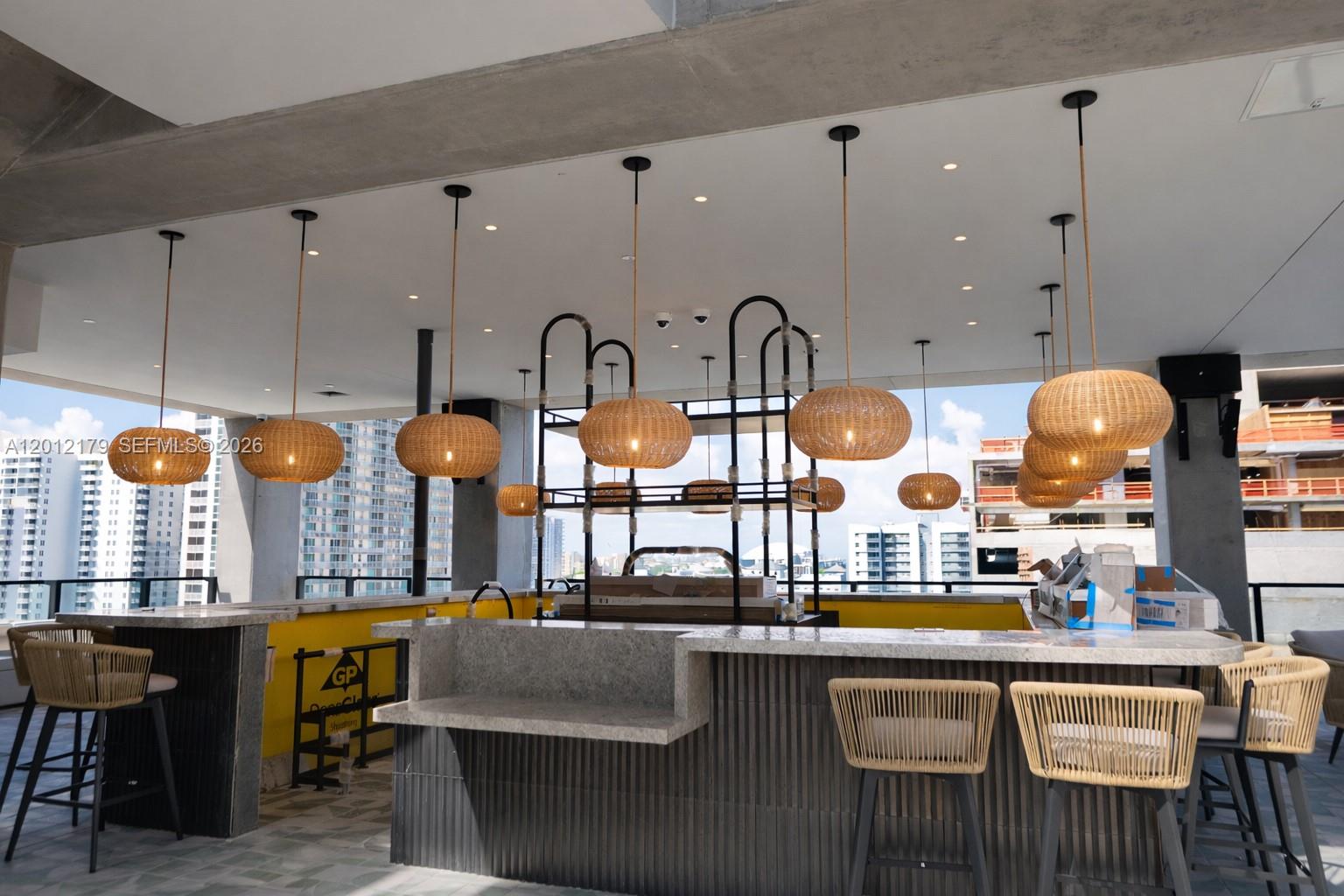ELLEVEN CONDO - Residential