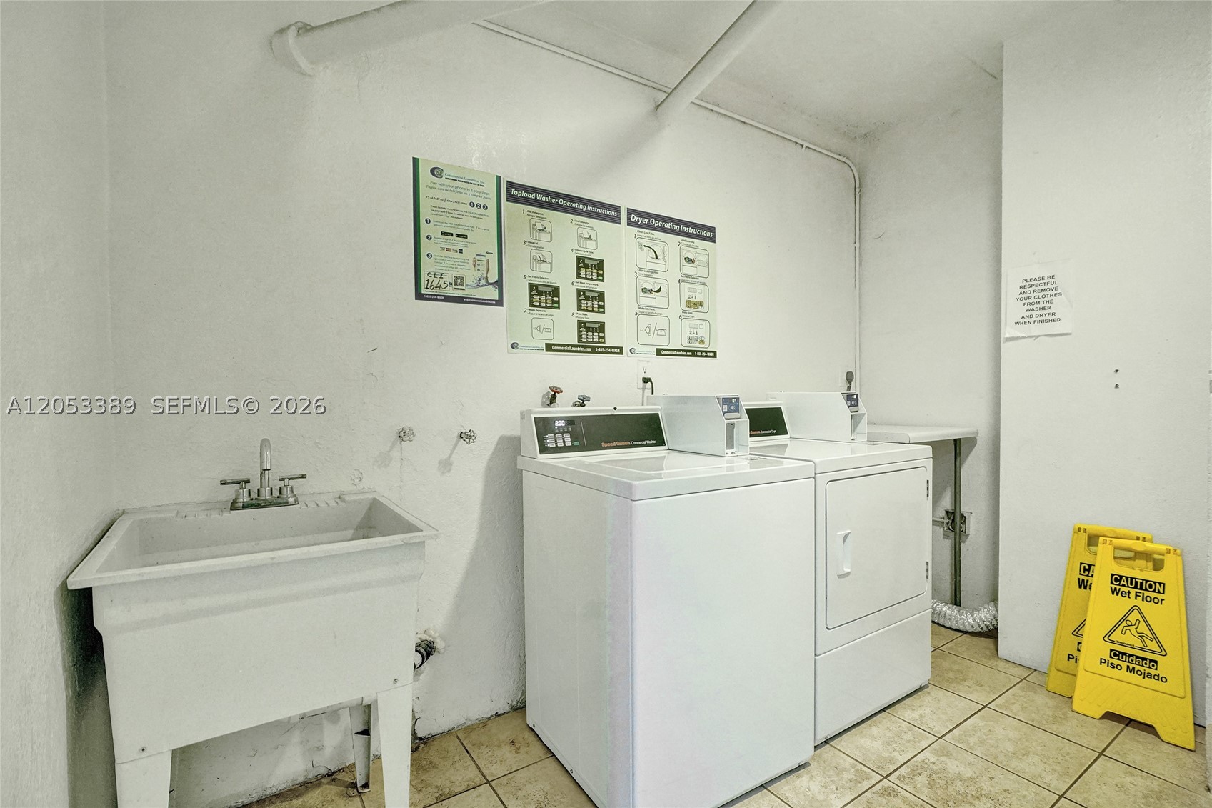 ISLAND POINTE CONDO - Residential Lease