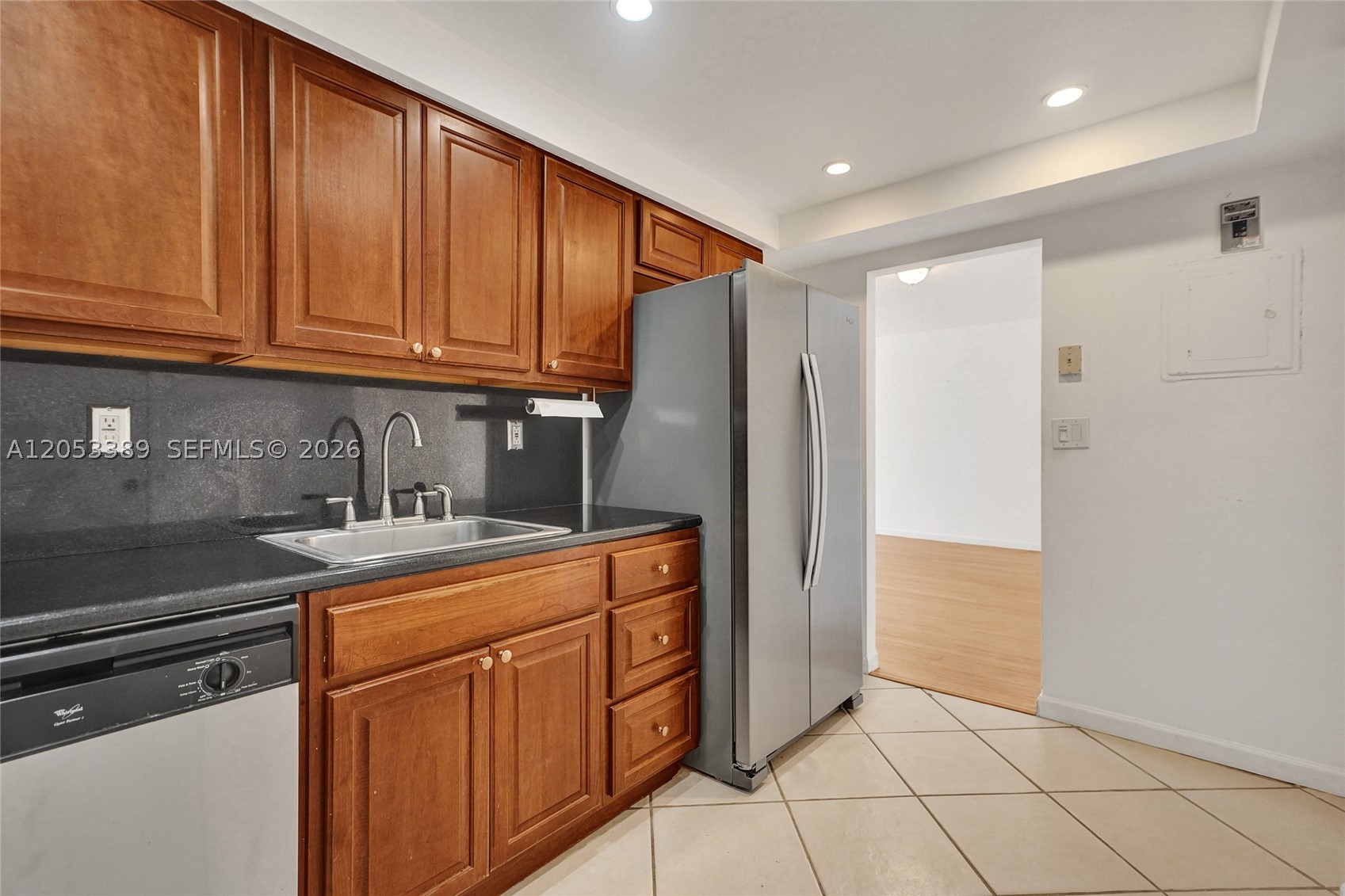 ISLAND POINTE CONDO - Residential Lease