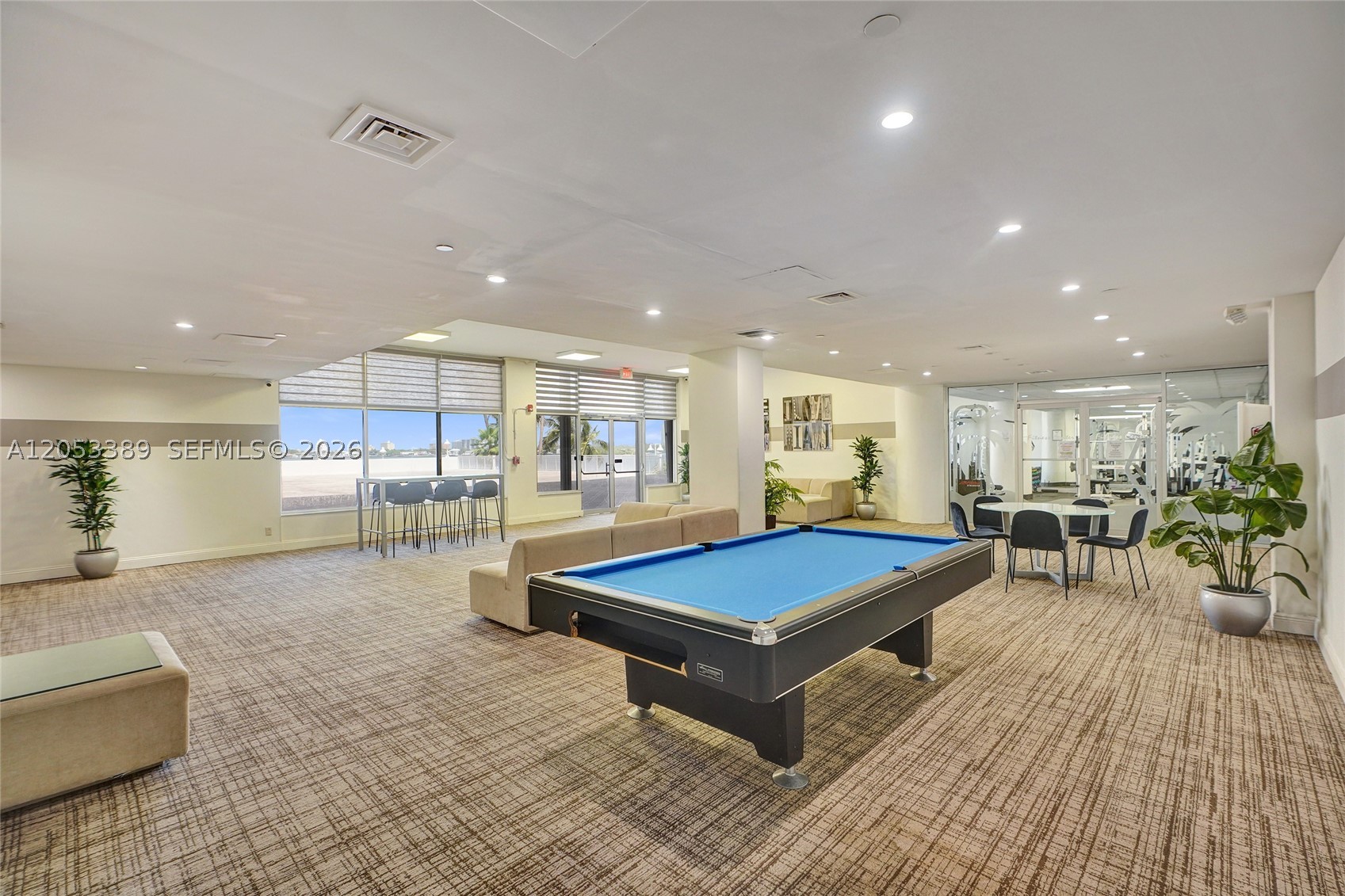 ISLAND POINTE CONDO - Residential Lease
