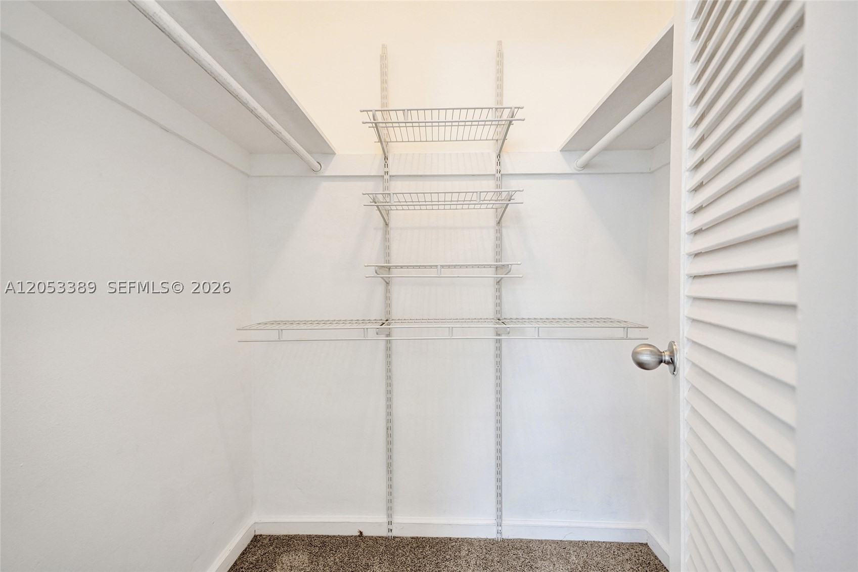 ISLAND POINTE CONDO - Residential Lease